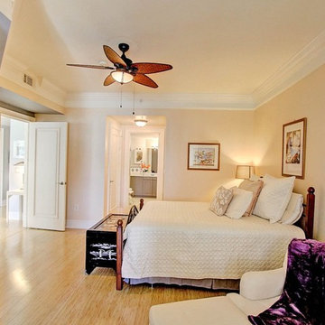 222 S Plaza Court