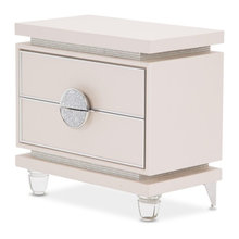 NIGHTSTANDS