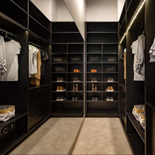 Walk-in robe