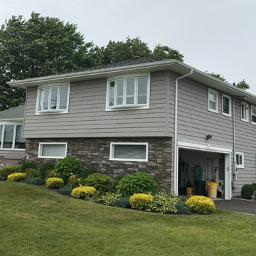 Massapequa Siding - Granite Gray Shakes with Sterling Ledgestone
