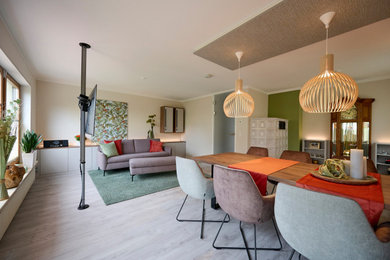 Design ideas for a contemporary dining room in Nuremberg.
