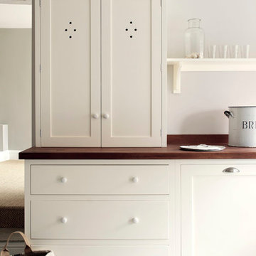 The Wymeswold Shaker Kitchen by deVOL