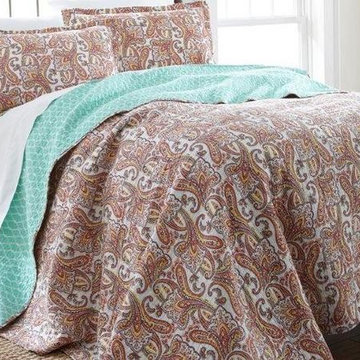 Reversible Coverlets and Quilts (Sets)