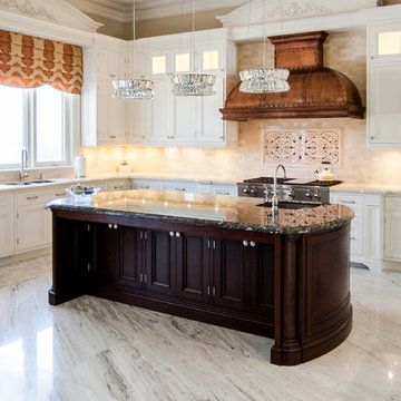 CUSTOM ESTATE