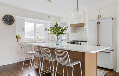 Kitchen of the Week: White-and-Wood Style With Breathing Room