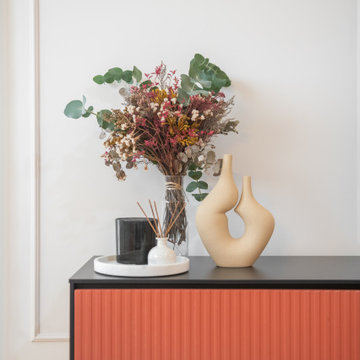 DETALLE MOLDURAS Y MUEBLE TV