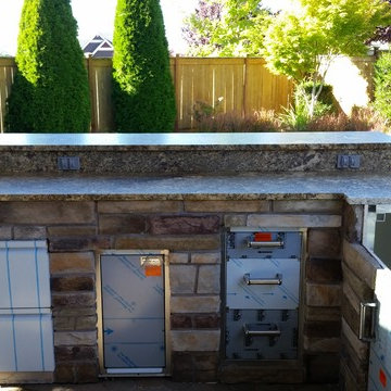 Outdoor kitchen