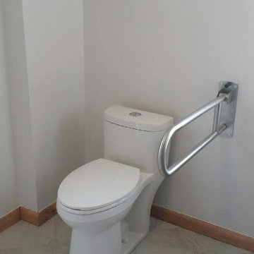 Accesible Roll-In Shower