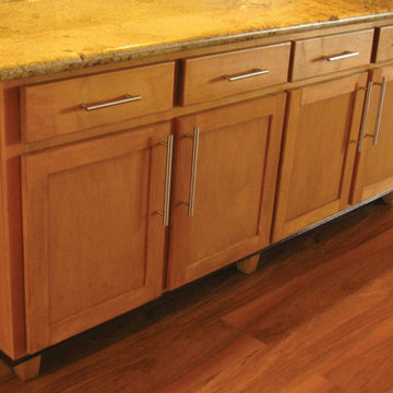 Custom Maple Cabinets With Granite Countertops