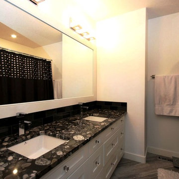 White Beaded All Drawer Vanity