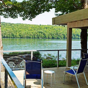 Newington, CT: Natural Aluminum Cable Railing Overlooking Water