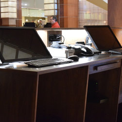 Renaissance Dallas Navigator Desk - Products