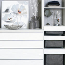 Finishes - Closet Storage