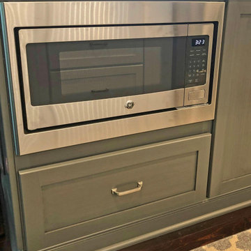 Kitchen Designed for Entertaining in White House