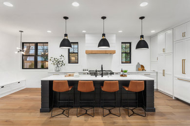 Kitchen photo in Seattle