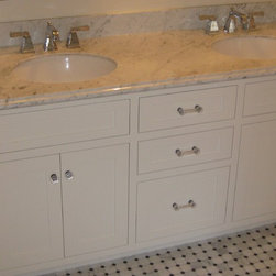 Spacey - Bathroom Vanities And Sink Consoles
