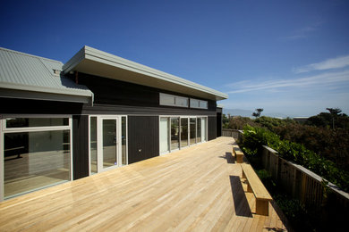 Design ideas for a beach style exterior in Wellington.