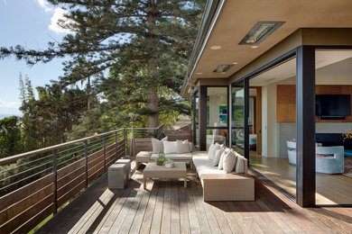 Deck - contemporary deck idea in San Diego