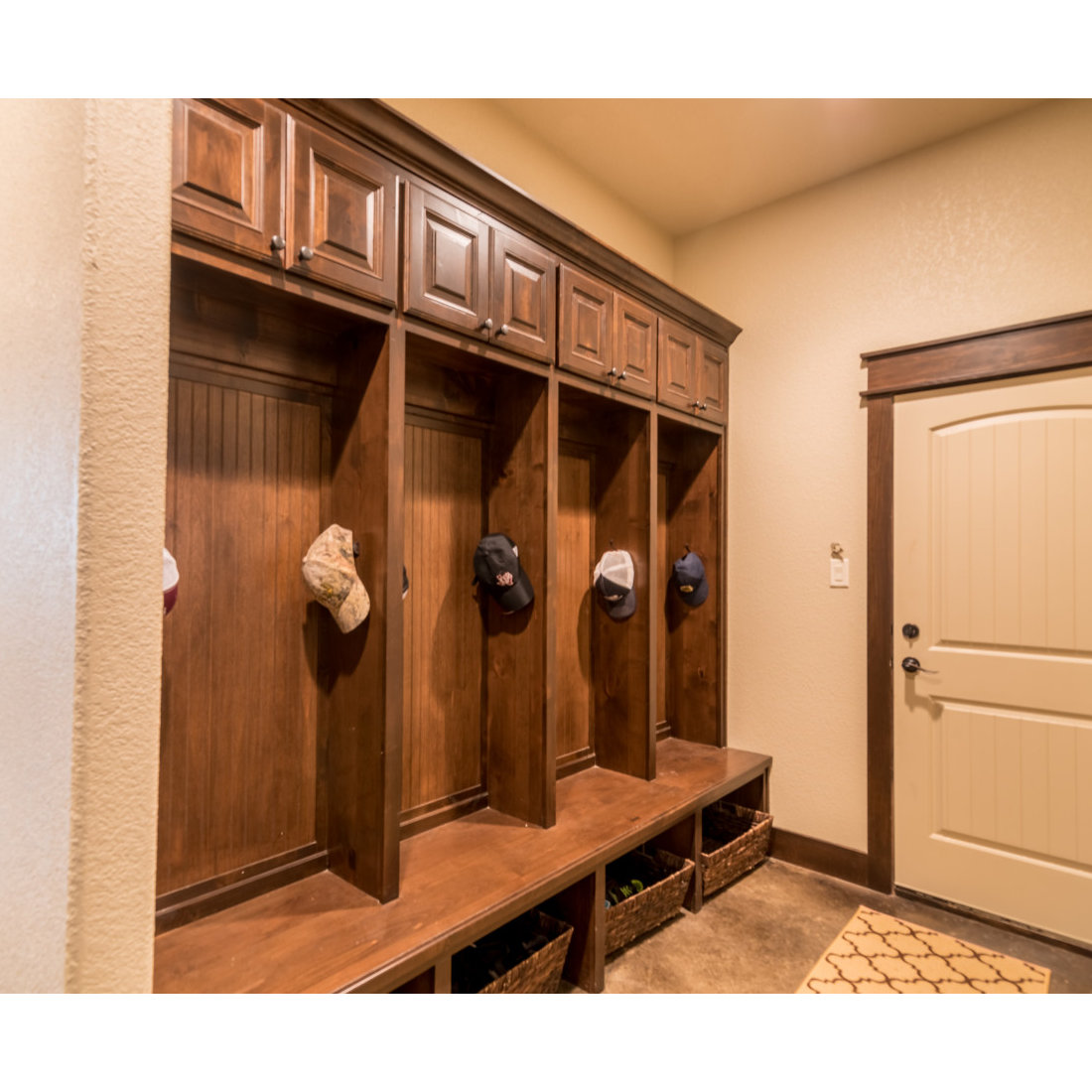 Kyllonen Cabinets