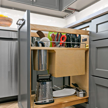 Upper Lake kitchen 2022