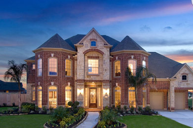 Traditional exterior home idea in Birmingham