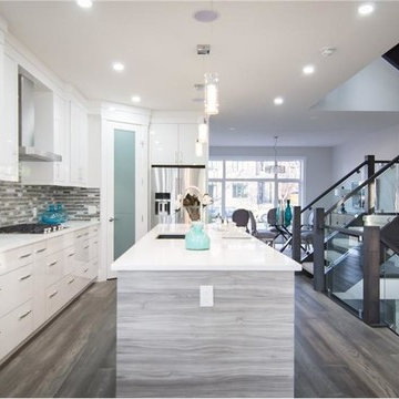 19 AV NW Duplex