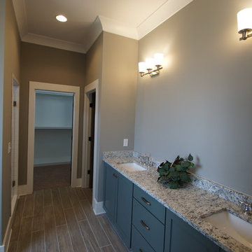 Bathroom/Laundry Room