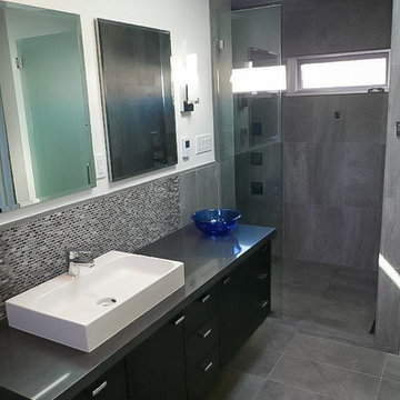 Cervantes - Manhattan Beach, CA - Bathroom