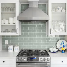 Kitchen tile hood