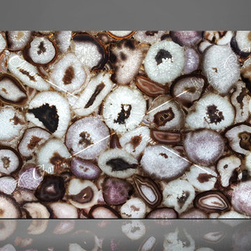 Agate Giant White Lilac backlit