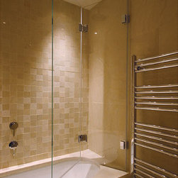 Bath tubs and screens - Products