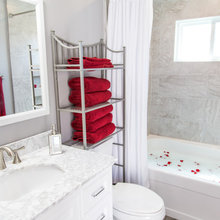 Riles' Room/Bath