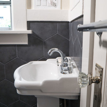 Small But Bold Bungalow Bathroom