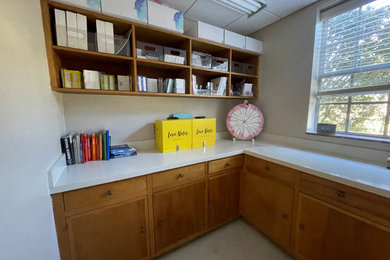 Home office - traditional home office idea in New Orleans