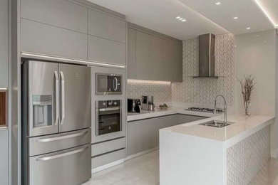 Minimalist kitchen photo in Kansas City