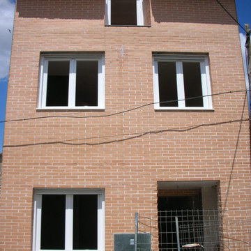 Edificio dos viviendas 157,70 metros cuadrados.