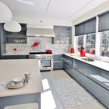 Bright and Modern European Style Kitchen