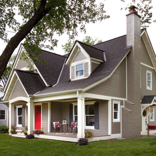 Idéer för mellanstora vintage bruna hus