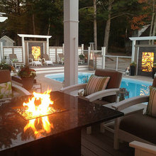 Deck/Backyard