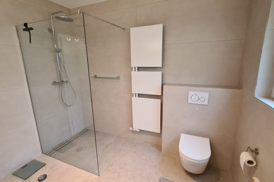 Modernes Badezimmer in Frankfurt am Main