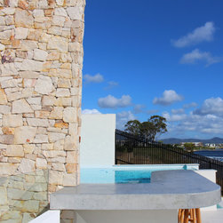 Burnie Irregular Walling Beach House Gold Coast - Landscaping Stones and Pavers