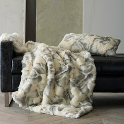 Pillows & Throws - Products
