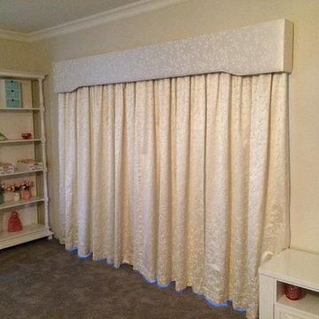Curtains - Pelmet