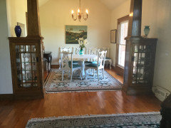 What size dining tables work well in a 12x12 dining room? Round, recta