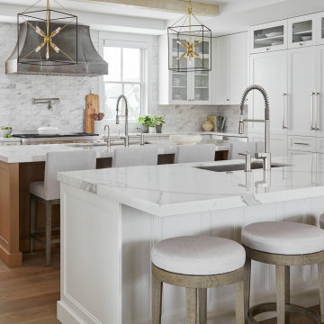 Total white kitchen with Calacatta Extra