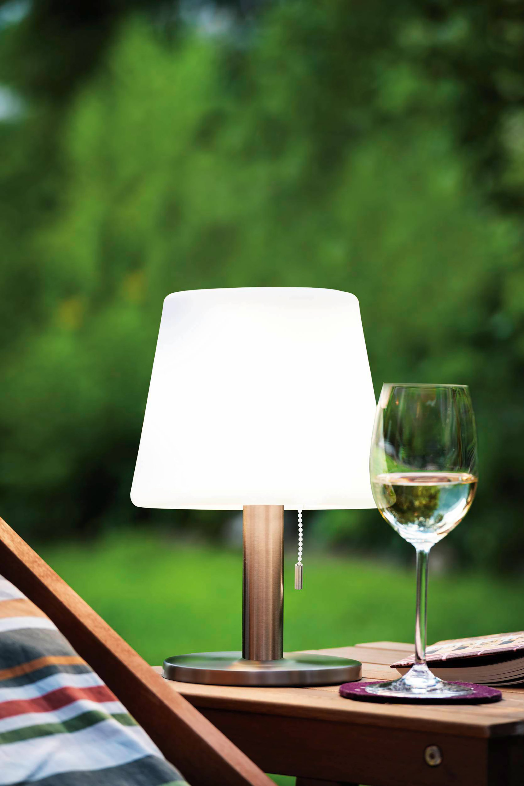 Solar-1-Light Integrated LED Outdoor Table Light - Transitional ...
