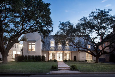 Home design - traditional home design idea in Houston