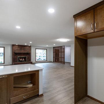 Caddy Court Kitchen & Mainfloor Remodel Before/Afters