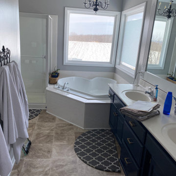 Smithville Master Bathroom