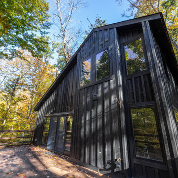 Weekend Cabin in the Woods- Exterior